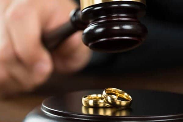 طلاق عسر و حرج - وکیل طلاق به استناد عسر و حرج: